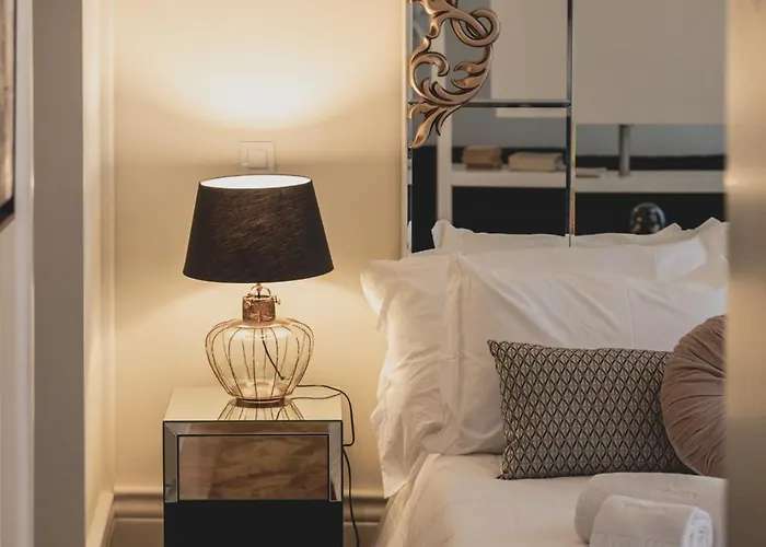 Viterbo'8 - The Artists House Acomodação com café da manhã Porto